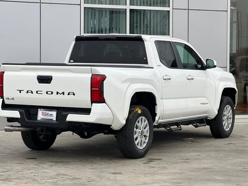 New 2026 Toyota Tacoma SR5 image 4