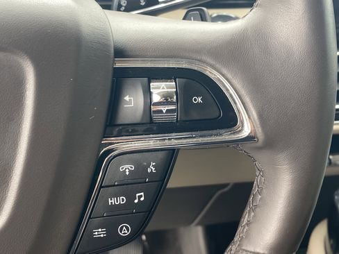 Used 2023 Lincoln Navigator L Reserve image 19