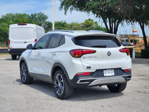 Used 2023 Buick Encore GX Select w/ Safety Package II AWD/4WD image 4