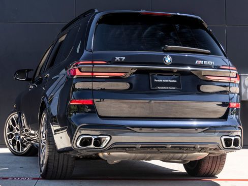 Used 2024 BMW X7 M60i AWD/4WD image 6