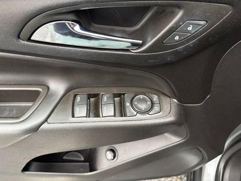 Used 2023 Chevrolet Equinox LT AWD/4WD image 22