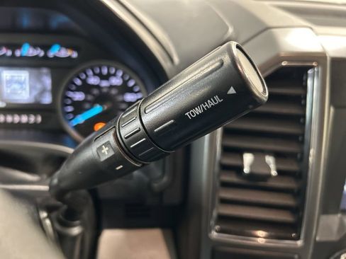 Used 2019 Ford F350 XLT w/ XLT Premium Package image 23