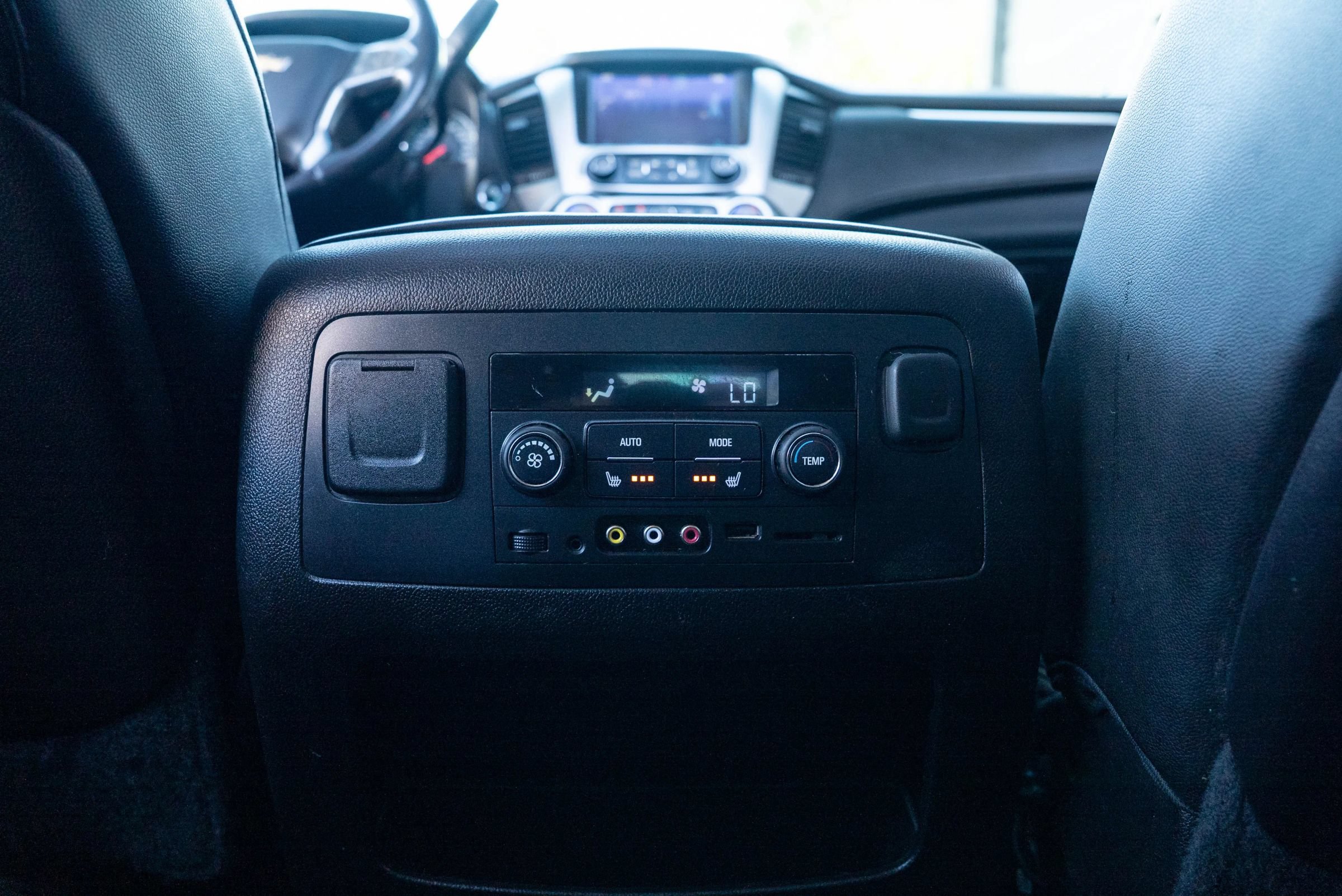 Used 2015 Chevrolet Tahoe LTZ AWD/4WD image 36