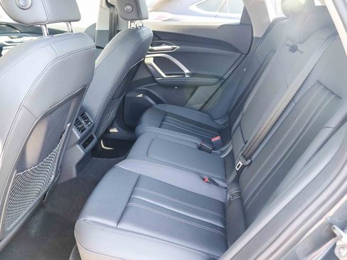 Certified 2025 Audi Q5 Premium w/ Convenience Package AWD/4WD image 18