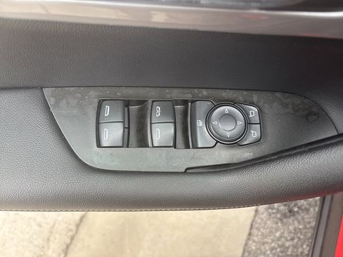 Used 2023 Chevrolet Blazer LT image 39