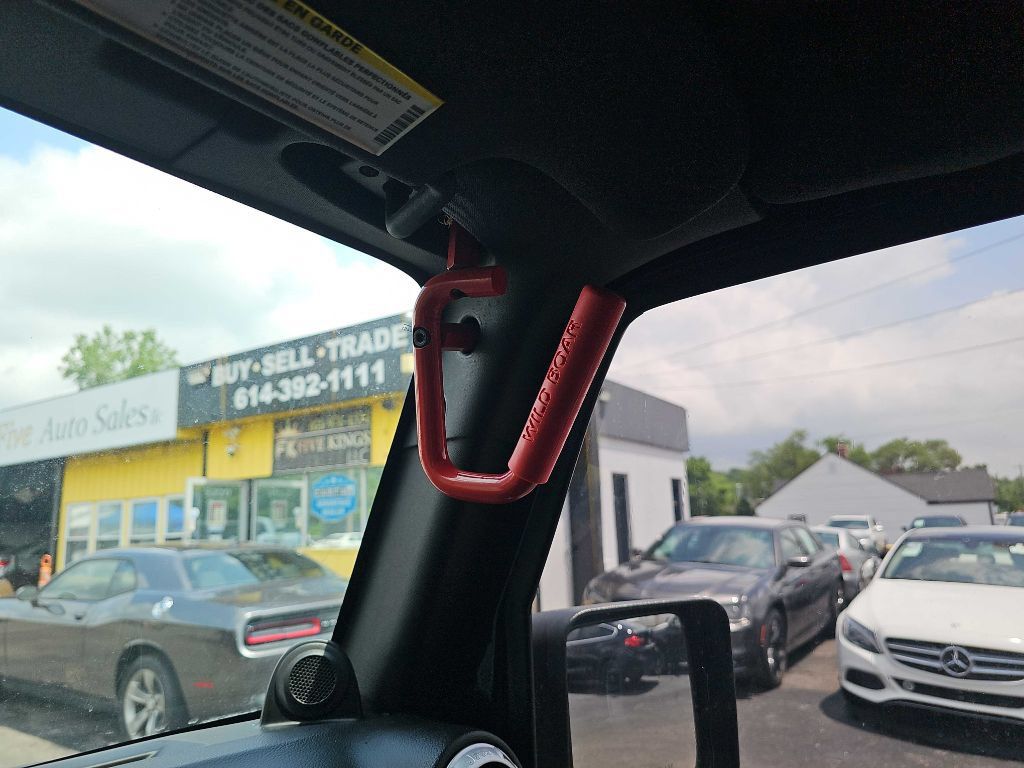 Used 2014 Jeep Wrangler Unlimited Rubicon w/ Connectivity Group AWD/4WD image 36