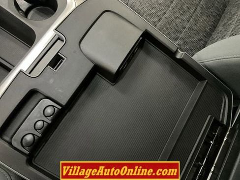 Used 2018 RAM 1500 Big Horn image 30