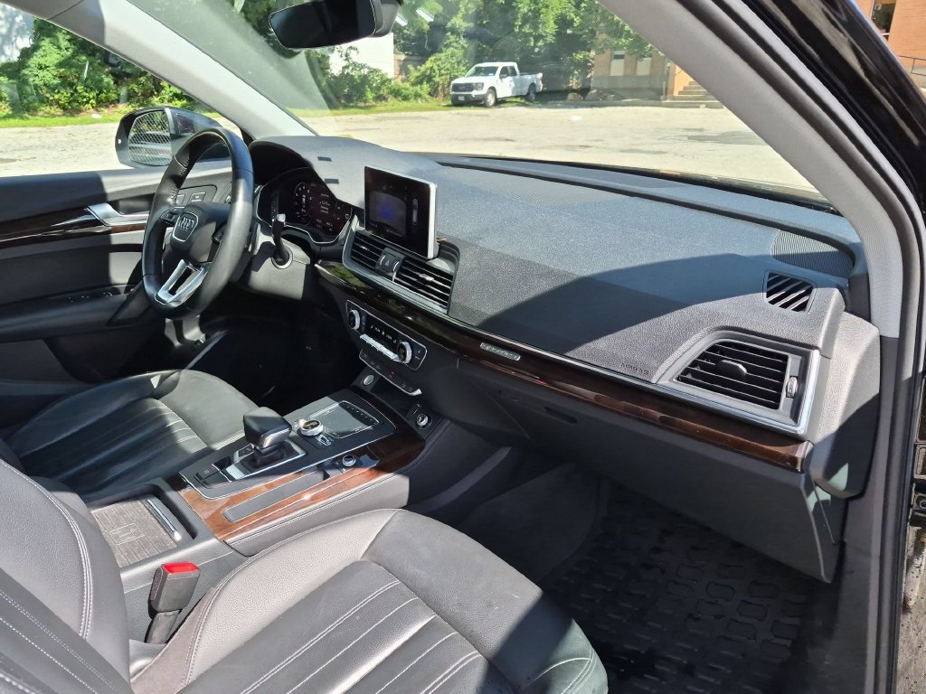 Used 2019 Audi Q5 2.0T Premium Plus w/ Premium Plus Package AWD/4WD image 30