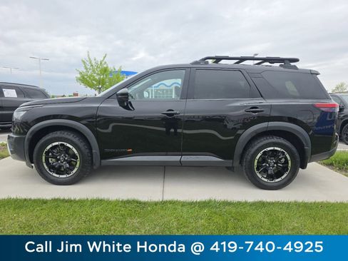 Used 2023 Nissan Pathfinder Rock Creek AWD/4WD image 15