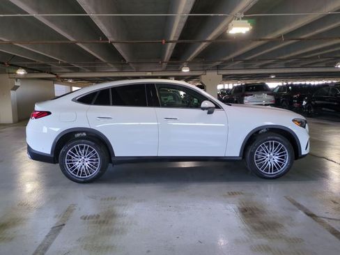 Used 2024 Mercedes-Benz GLC 300 4MATIC image 4