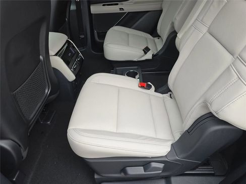 New 2026 Lincoln Aviator Reserve RWD image 14