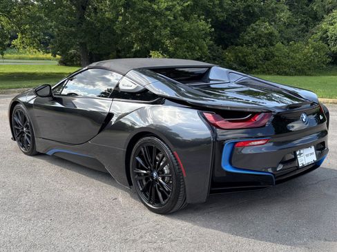 Used 2019 BMW i8 Roadster AWD/4WD image 4