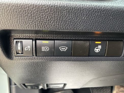 Used 2023 Toyota RAV4 XLE Premium image 26