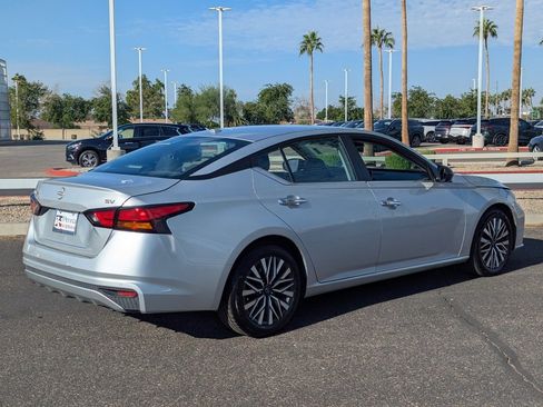 Certified 2024 Nissan Altima 2.5 SV image 8