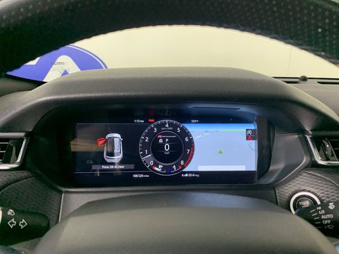 Used 2019 Land Rover Range Rover Velar R-Dynamic SE AWD/4WD image 19