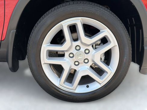 Used 2025 Honda Passport EX-L image 13