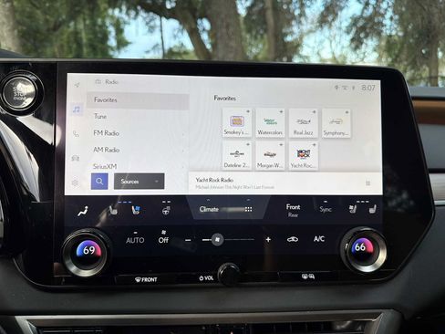 Used 2024 Lexus RX 350 Premium Plus w/ Convenience Package AWD/4WD image 2