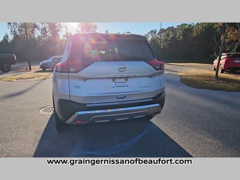 Used 2021 Nissan Rogue Platinum image 29
