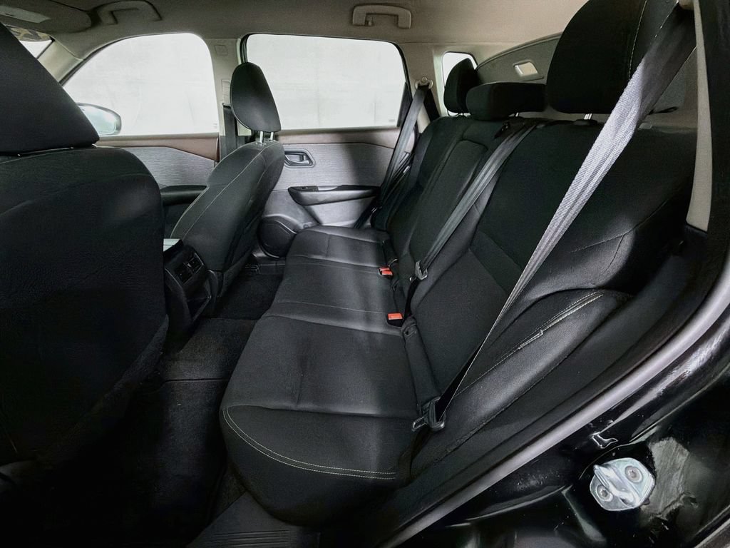 Used 2023 Nissan Rogue S AWD/4WD image 23