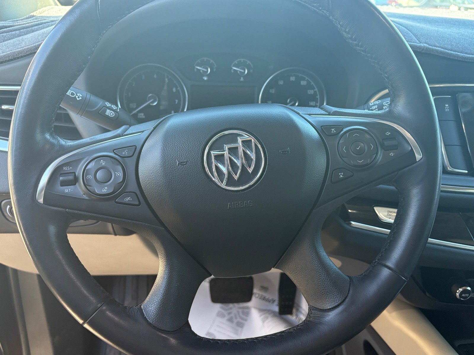 Used 2018 Buick Enclave Premium FWD image 7