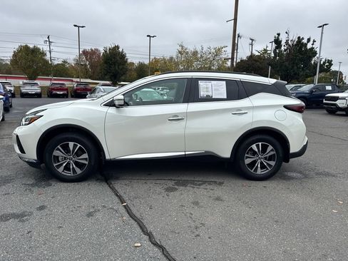 Used 2024 Nissan Murano SV image 2