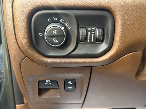 Used 2021 RAM 1500 Laramie image 23