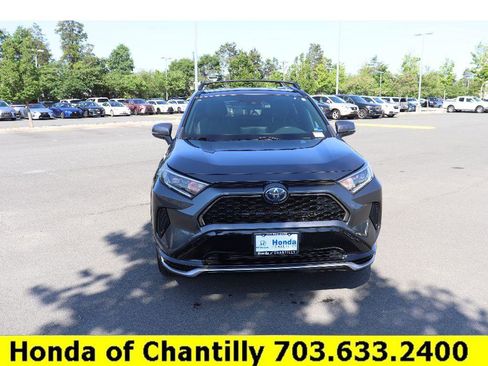 Used 2021 Toyota RAV4 SE w/ Weather & Moonroof Package AWD/4WD image 2