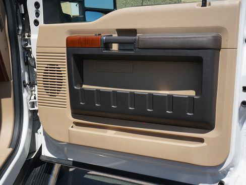 Used 2016 Ford F350 King Ranch AWD/4WD image 9