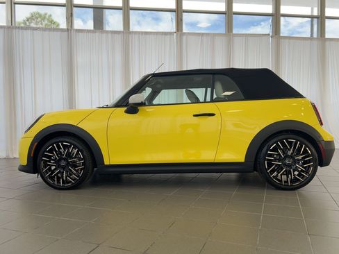 New 2026 MINI Cooper S image 2