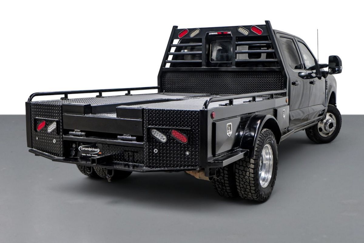 Used 2023 Ford F350 Lariat w/ FX4 Off-Road Package AWD/4WD image 6