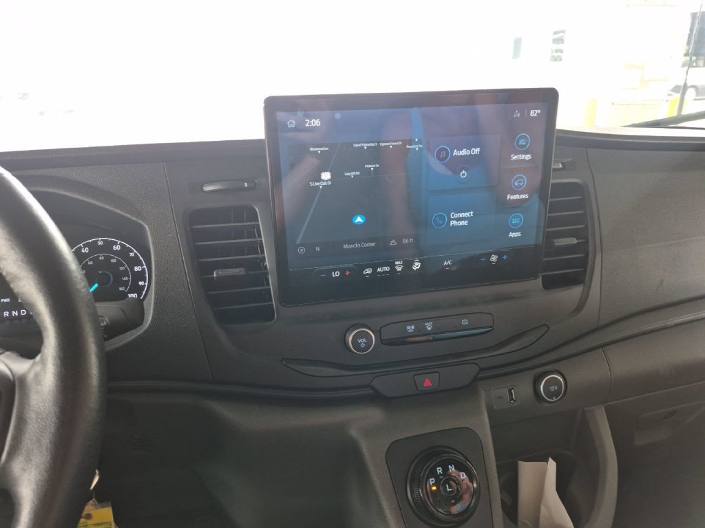 Used 2023 Ford E-Transit Medium Roof RWD image 6