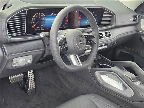 New 2026 Mercedes-Benz GLS 450 4MATIC image 3