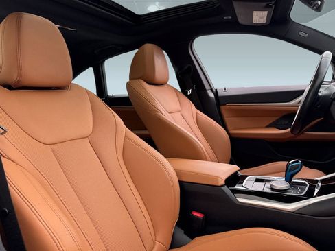 Used 2023 BMW i4 eDrive35 w/ Premium Package image 30