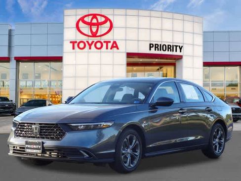 Used 2023 Honda Accord EX image 1