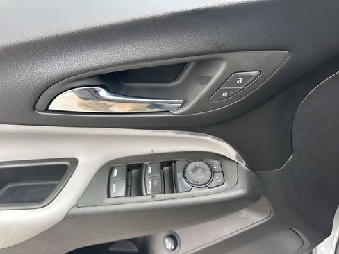 Used 2024 Chevrolet Equinox LT w/ Driver Convenience Package image 25