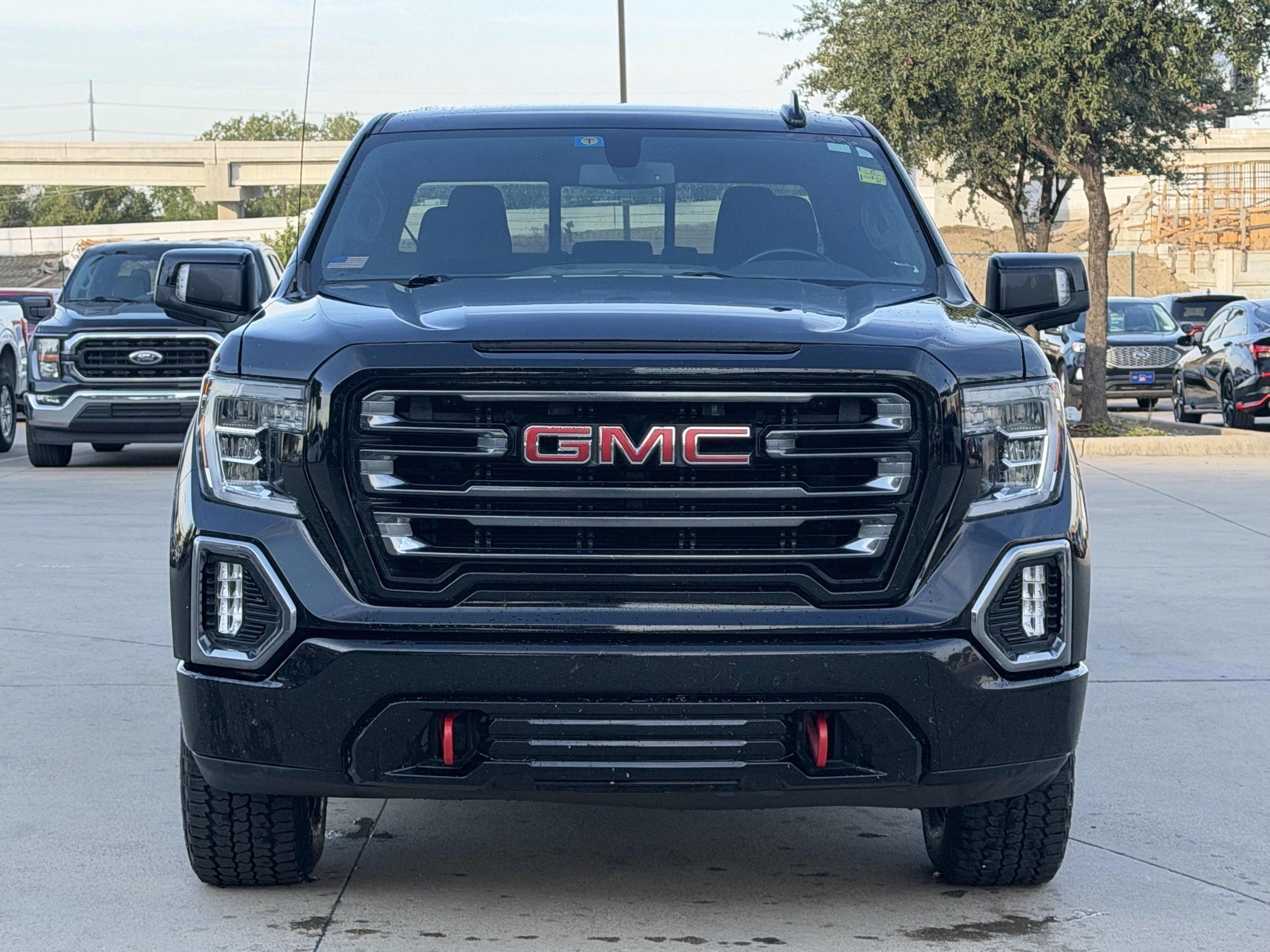 Used 2022 GMC Sierra 1500 AT4 w/ AT4 Preferred Package AWD/4WD image 8