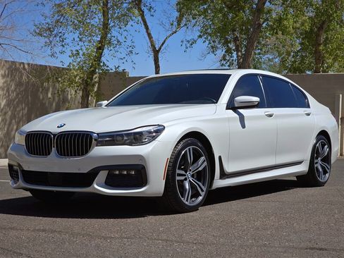 Used 2016 BMW 740i RWD image 5