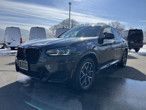 Used 2023 BMW X4 xDrive30i w/ M Sport Package image 3