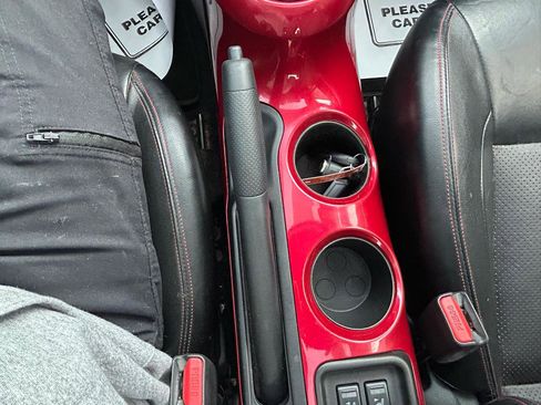 Used 2014 Nissan Juke SL image 27