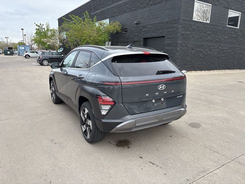 Used 2024 Hyundai Kona Limited image 3