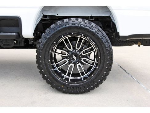 Used 2024 Ford F250 XLT w/ FX4 Off-Road Package AWD/4WD image 28