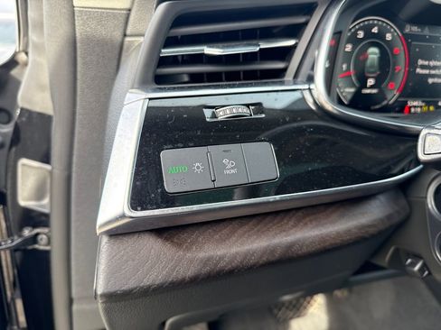 Used 2023 Audi Q8 Premium Plus w/ Premium Plus Package image 15