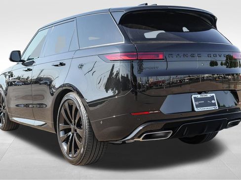 New 2026 Land Rover Range Rover Sport Dynamic SE AWD/4WD image 7