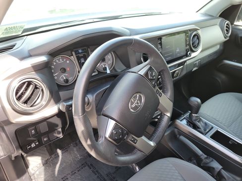 Used 2021 Toyota Tacoma SR5 RWD image 22