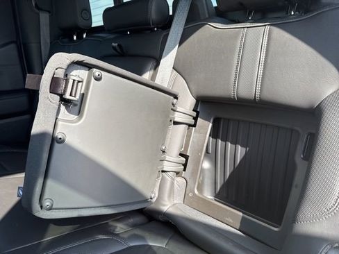 Used 2021 Chevrolet Silverado 1500 High Country w/ Technology Package image 44