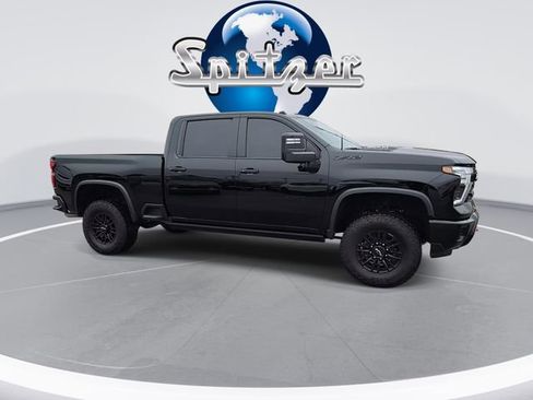 Certified 2024 Chevrolet Silverado 2500 ZR2 w/ Technology Package image 2