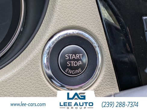 Used 2020 Nissan Rogue SL w/ Premium Package FWD image 30
