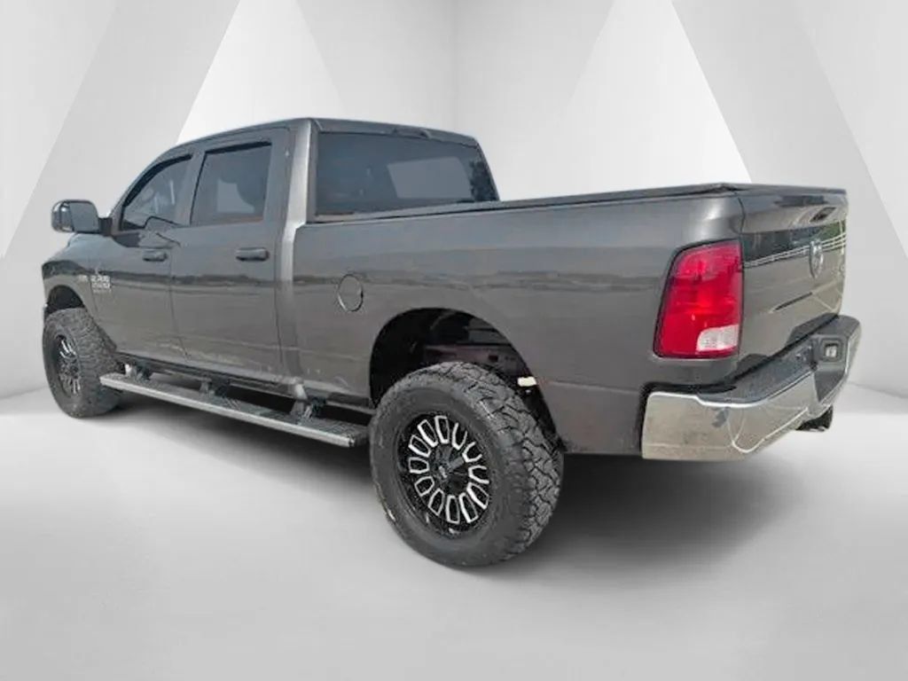 Used 2018 RAM 2500 Tradesman w/ Chrome Appearance Group AWD/4WD image 5