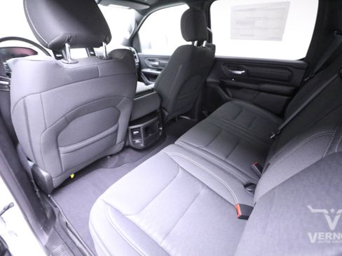 New 2026 RAM 1500 Express image 9