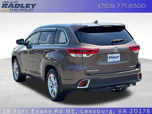 Used 2019 Toyota Highlander Limited AWD/4WD image 3